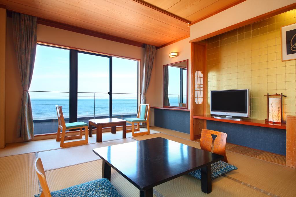Seaside Hotel Mimatsu Ooetei Beppu Ruang foto
