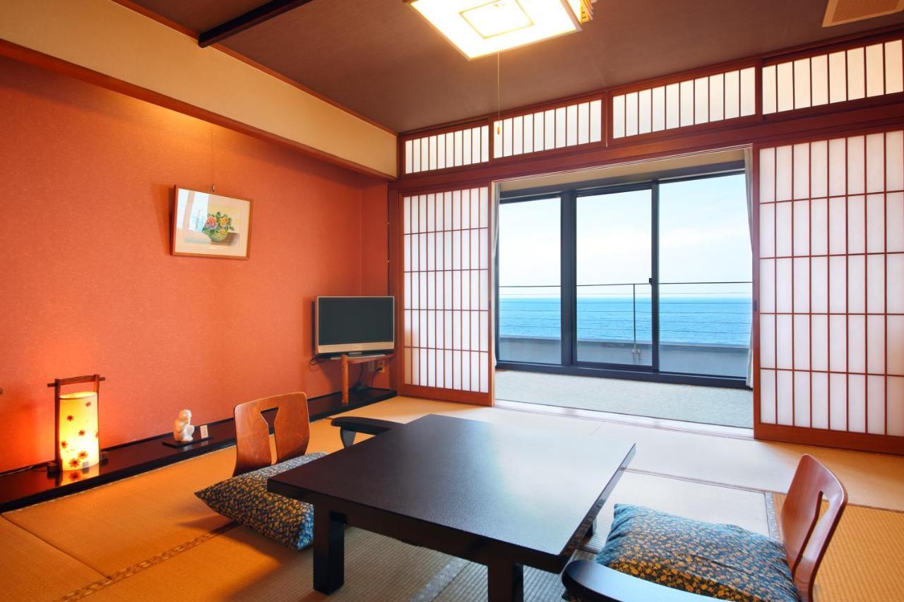 Seaside Hotel Mimatsu Ooetei Beppu Bagian luar foto